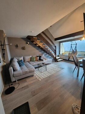 Foto - Stilvolle 3-Zimmer Dachgeschosswohnung mit Balkon, Kamin , Garage