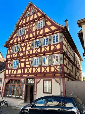 Foto - 5-Zimmer Wohnung im Altbau - 600,00&nbsp;EUR Kaltmiete, ca.&nbsp; 105,00&nbsp;m&sup2;