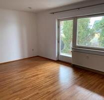Wohnen mit eigenem Garten - sehr große u. schöne 2 Zi Wohnung - Gerolzhofen