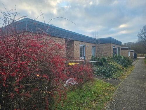 Foto - Sehr schöner Bungalow mit großem Garten in ruhiger Lage