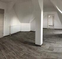 helle und freundliche Dachgeschosswohnung - Köthen (Anhalt)