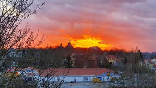 Foto - 3 Raum DG Wohnung mit Einbauküche, Fußbodenheiz., Kamin