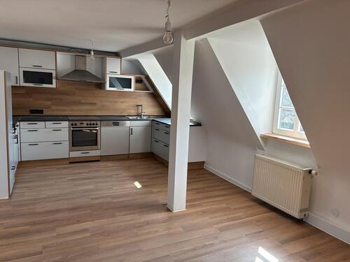 Foto - Frisch renovierte 2-Zimmer-Altbauwohnung