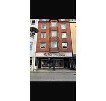 Großzügiges Haus in Oberhausen-Sterkrade-Mitte mit 4 Etagen