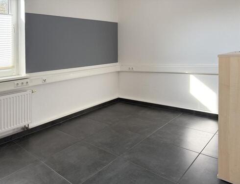 Foto - Großzügige Bürofläche in 31180 Giesen – zu vermieten 180 qm