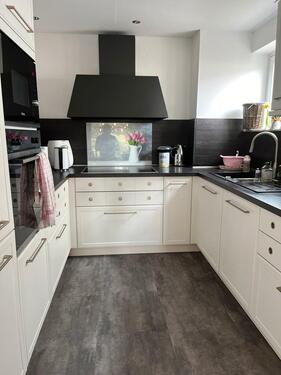 Foto - Wunderschöne 3 ZW mit Pool, Garage in Kapellen-Grevenbroich