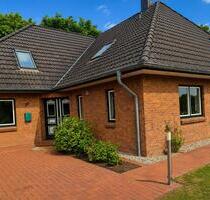 Exklusives Traumhaus mit Ferienwohnung, Wellnessbereich und große - Schwabstedt