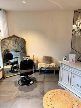 Foto - Friseur Stuhlmiete im Premium-Salon