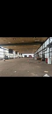 Foto - Lagerhalle 2000qm mit LKW Rolltor