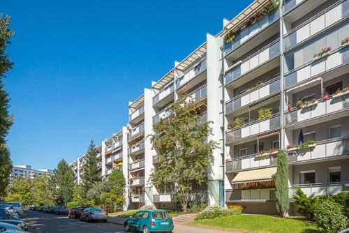 Foto - Wir sanieren für Sie: 2-Zimmerwohnung mit Balkon!