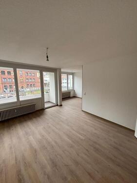 Foto - Renovierte 3 ZKB mit EBK, 2 Loggien und Aufzug im Stadtteil Idar