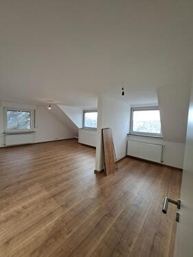 Foto - 4 Zimmer Dachgeschoßwohnung zur Miete in Hanau