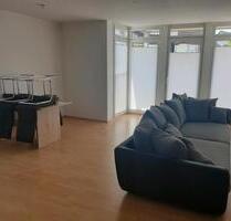 Helle 2-Zimmer-Eigentumswohnung mit Terrasse und kleinem Garten - Laatzen