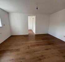 3-Zimmer-Wohnung mit Garten und Terrasse Erstbezug nach Sanierung - Ronsberg