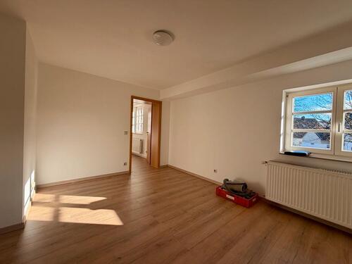 Foto - Frisch renovierte 2-Zimmer-Wohnung mit Einbauküche in GS-Hahndorf