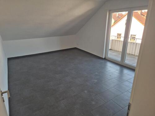 Foto - 3-Zimmer Dachgeschosswohnung in Leonberg-Höfingen