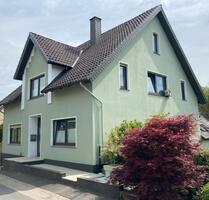 Haus mit Bach im Garten Zentral im Kalletal