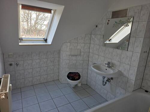 Foto - 2 Raum Dachgeschoss mit Balkon, offene großzügige Küche