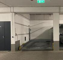 Tiefgaragenstellplatz München • Duplexparker oben • ab 01.04.26