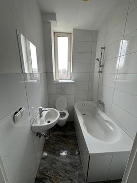 Foto - 2-Zimmer-Wohnung mit Balkon in 67059 Ludwigshafen – Valentin-Bauer-Straße 30