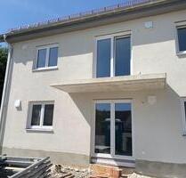Schöngelegene Neubauwohnung - 1.350,00 EUR Kaltmiete, in Egling An Der Paar (PLZ: 86492)