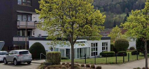 Foto - Kernsanierte Wohnung mit Tiefgaragenstellplatz