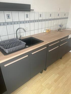 Foto - 3 Zimmer Wohnung - 550,00&nbsp;EUR Kaltmiete, ca.&nbsp; 800,00&nbsp;m&sup2;