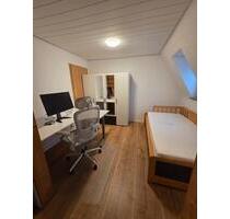 WG Zimmer in Stuttgart Obertürkheim nahe Bahnhof