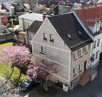 Grosszügiges Haus mit Garage und Stellplatz - Altentreptow