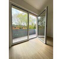 **Umfangreich sanierte 3-Zimmerwohnung, Balkon mit exklusivem Badezimmer im Herzen von Neukirchen** - Neukirchen-Vluyn