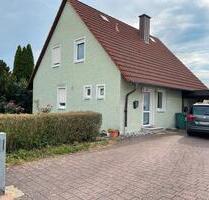 Einfamilienhaus zu Verkaufen - 325.000,00&nbsp;EUR Kaufpreis, ca.&nbsp; 101,00&nbsp;m&sup2; in Dentlein am Forst (PLZ: 91599)