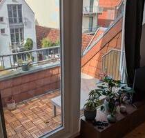 Top-Lage Westfleth: 3-Zimmer-Dachgeschosswohnung mit Balkon & PKW - Buxtehude