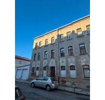 Haus mit 4 Wohnungen - 34.000,00&nbsp;EUR Kaufpreis, ca.&nbsp; 207,00&nbsp;m&sup2; in Crimmitschau (PLZ: 08451)