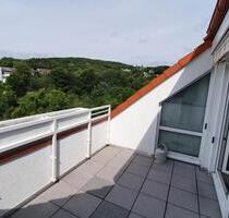 Wunderschöne 3 Zimmer Dachgeschosswohnung frei - Bad Soden am Taunus