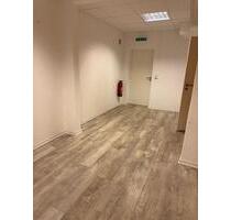 Büro Praxis Gewerbefläche - 546,00 EUR Kaltmiete, in Leipzig (PLZ: 04349) Nordost