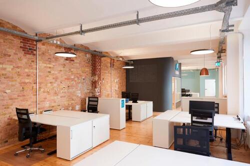 Foto - Arbeitsplätze in Verkehrsgünstig gelegenem Büro im Herzen Berlins - All-in-Miete