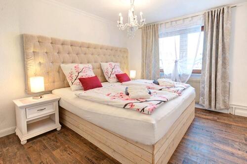 Foto - Wohnung gehobene Ausstattung - 1.500,00&nbsp;EUR Kaltmiete, ca.&nbsp; 90,00&nbsp;m&sup2;