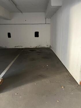 Foto - Bad Kreuznach,Humperdinckstrasse. TG-Stellplatz zu vermieten