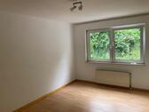 Foto - Helle und gut geschnittene 2 Zimmer Küche Bad Wohnung