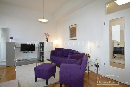 Foto - Wunderschöne, helle 3-Zimmer-Dachgeschoss-Wohnung in Berlin Charlottenburg, möbliert