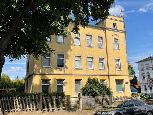 Foto - Geräumige 2-Raum Whg. mit Parkett + Einbauküche!