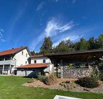 Geräumiges Einfamilienhaus mit Doppelgarage in Neuschönau