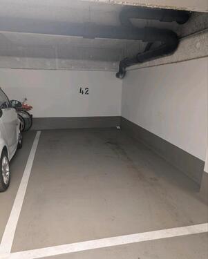 Foto - Miete: Tiefgaragenstellplatz Else-Rosenfeld-Str.