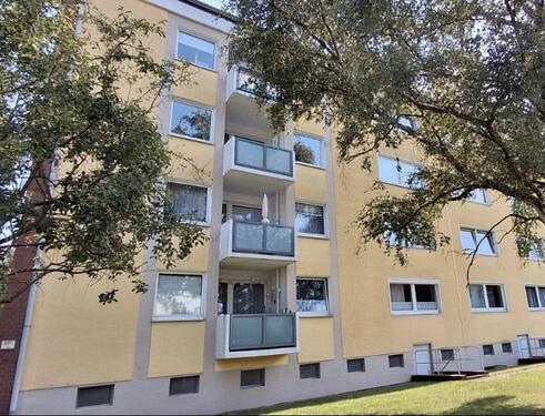 Foto - Erstbezug: Renoviert & perfekt gelegen: 3 Zimmer Wohnung Misburg