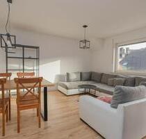 Geräumige 4-Zimmer Dachgeschosswohnung mit Balkon in zentraler Lage von Mönchengladbach