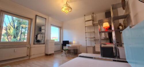 Foto - Helles möbliertes 23qm-Zimmer in 4er WG Altbau am Rosensteinpark