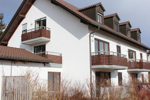 Foto - 3-Zimmer-Wohnung mit zwei Sonnenbalkonen und Garage