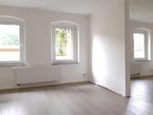 Foto - NEU SANIERT! 3R-Wohnung mit Stellplatz 80 m² (EBK) ***Vermieter-Bonus 2 Kaltmieten geschenkt***