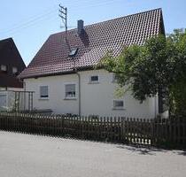 Liebhaberhaus zu vermieten - 1.180,00 EUR Kaltmiete, in Nürtingen (PLZ: 72622)