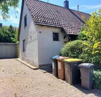 Freistehendes Einfamilienhaus mit großem Garten - ruhige Wohnlage - Schorndorf